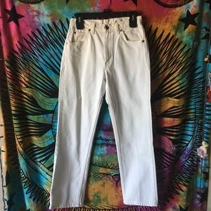 LEVIS High Rise white jeans